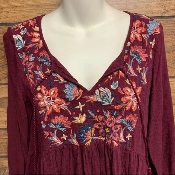 American Eagle Outfitters size small burgundy baby doll long sleeve top - Picture 2 of 9